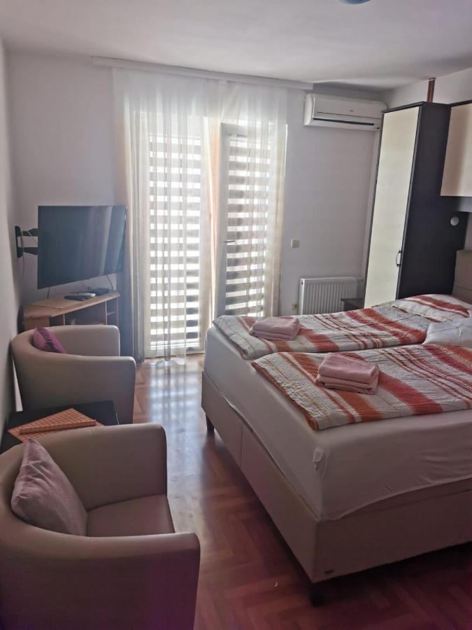 Apartments Ivi Вир Екстериор снимка